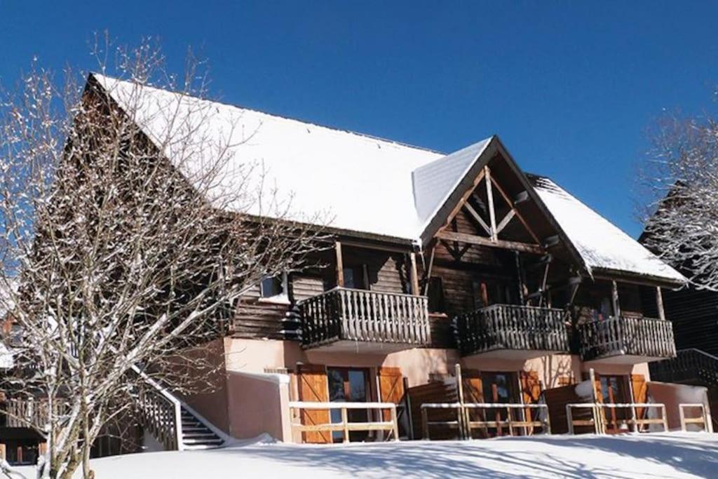 Chalet Emma Appartement Tout Equipe Et Refait A Neuf Dans Une Residence 3 Etoiles Besse-et-Saint-Anastaise Extérieur photo